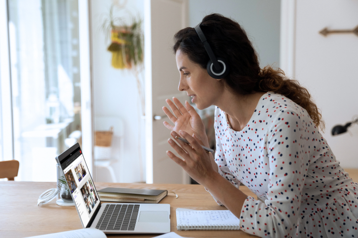 outpace-the-competition-how-to-win-with-virtual-training-programs-blog-thumbnail